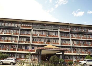 अनियमिततामा मुछिएका कार्यालय प्रमुख र लेखापाल जिम्मेवारीबाट हटाइए