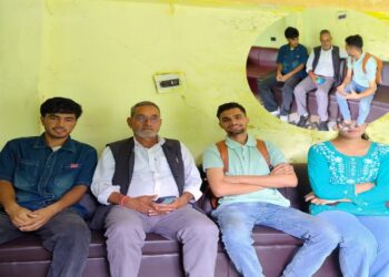 लेकम गाउँपालिका अध्यक्ष रामदत्त जाेशीद्वारा स्ववियु अक्षयकोषमा १ लाख सहयोग