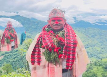 हुनैनाथ आ.वि सिराेडाका प्र. अ गजेन्द्र मिश्रकाे भब्य विदाई